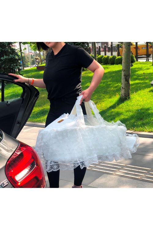 Sema Baby Fistolu Güpürlü Lüks Yenidoğan Bebek Yatağı - Ekru