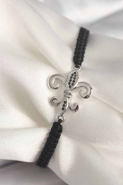 Pirinç Gümüş Renk Zirkon Taş İşlemeli Zambak Model Asansörlü Makrome Model Kadın Bileklik