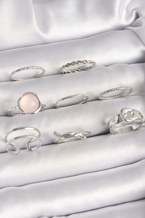 Pirinç Gümüş Renk Pembe Mineli Kemer Düğüm Figür Kadın Yüzük Kombini