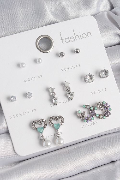 Pirinç Gümüş Renk Zirkon Taşlı Sallantılı Kalp Model Çiçek Detay 7 Çift Kadın Küpe Seti