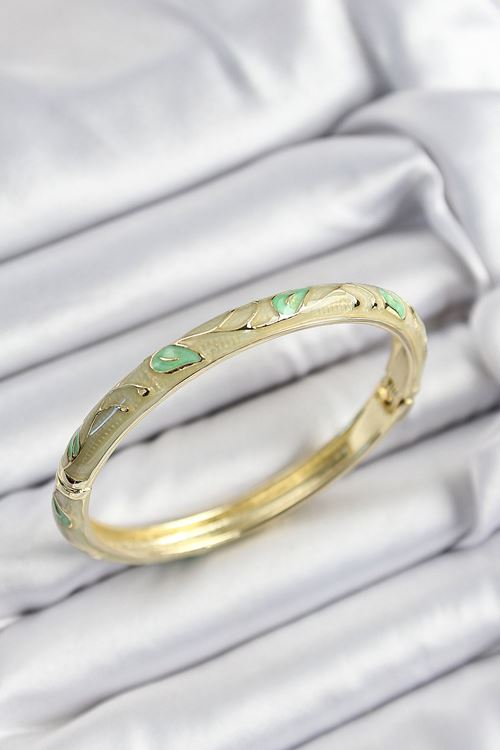 Mineli Pirinç Yeşil Yaprak Motifli Gold Renk Kadın Kelepçe