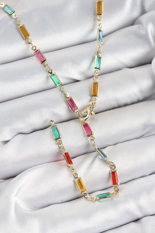 Pirinç Renkli Zirkon Taşlı Dikdörtgen Model Gold Renk Kadın Y Kolye