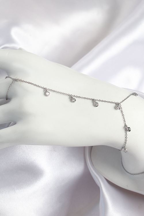 Pirinç Zirkon Taşlı Sallantılı Model Gümüş Renk Kadın Şahmeran