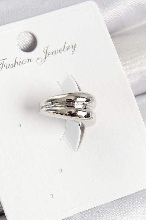 Pirinç Halka Model Gümüş Renk Sağ Kıkırdak Küpe