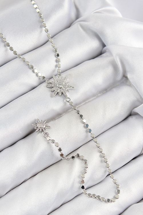 Pirinç Zirkon Taşlı Ezme Zincirli Kutup Yıldızı Model Gümüş Renk Y Kolye