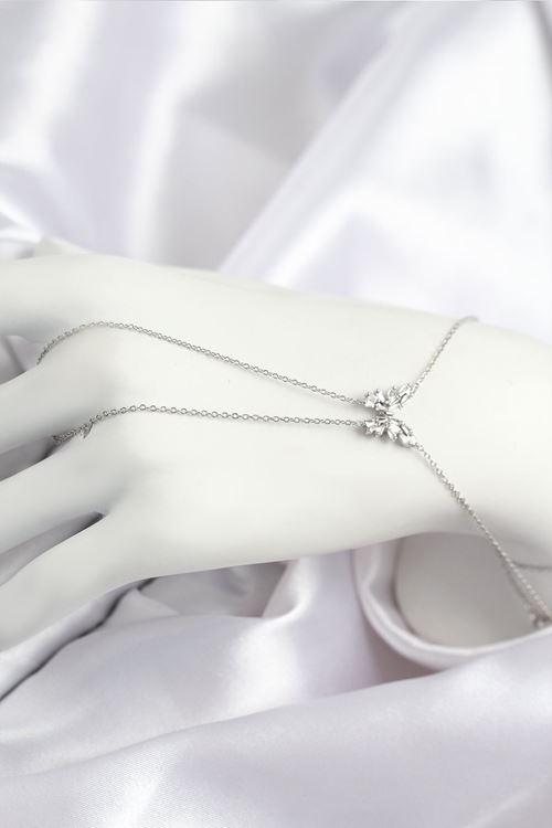 Pirinç Zirkon Taşlı Kelebek Model Gümüş Renk Şahmeran