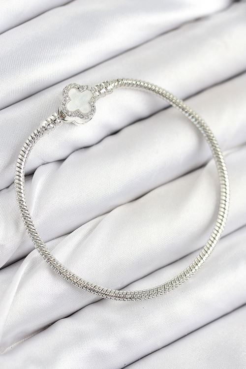 Pirinç Charm Zirkon Taşlı Yonca Model Gümüş Renk Kadın Bileklik
