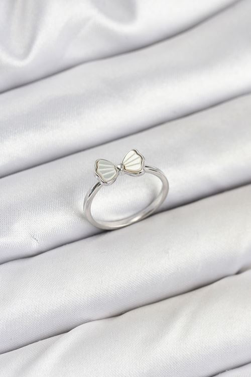 Pirinç Gümüş Renk Fiyonk Model Kadın Yüzük