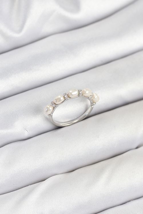 Pirinç Gümüş Renk Sıralı İncili Kadın Yüzük