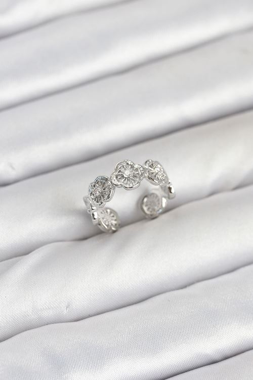 Pirinç Gümüş Renk Yonca Model Kadın Yüzük