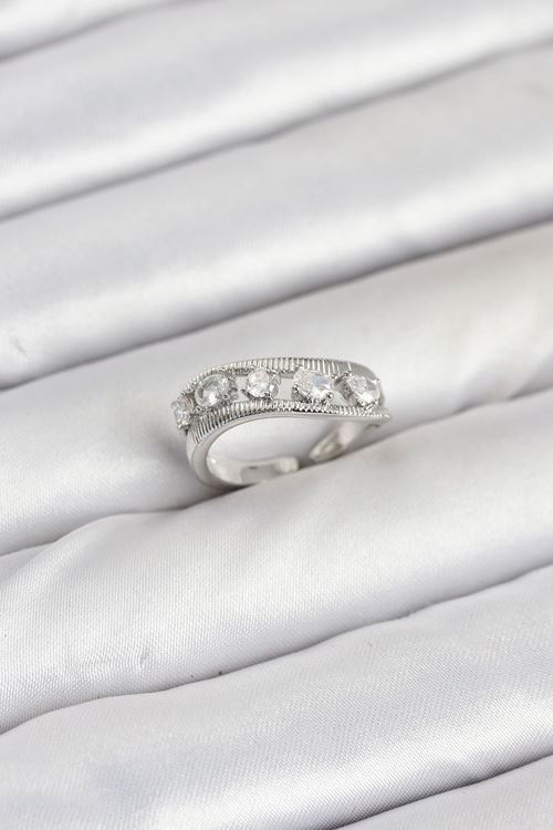 Pirinç Gümüş Renk Zirkon Taşlı Kadın Yüzük