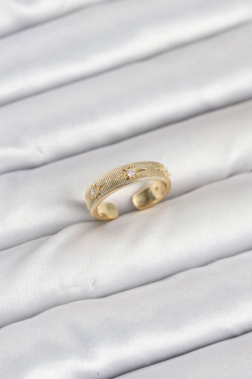 Pirinç Gold Renk Zirkon Taşlı Kutup Yıldızı Model Kadın Yüzük