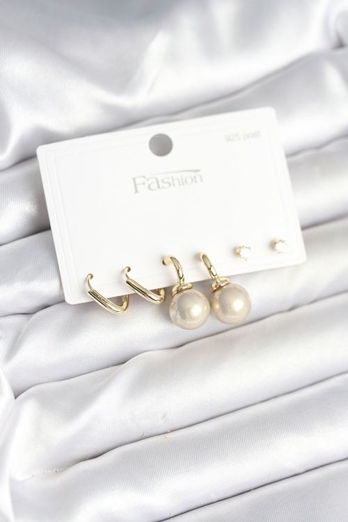 Pirinç Gold Renk İnci Detaylı 925 Gümüş Çivili Kadın Küpe Seti